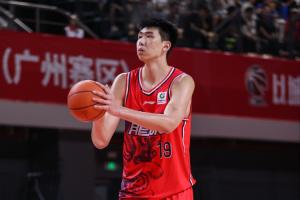 徐昕不会参加NBA夏季联赛,马刺曾提供试训及夏联邀请