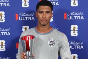 英格兰0-0战平加纳 贝林厄姆获最佳球员却面露严肃