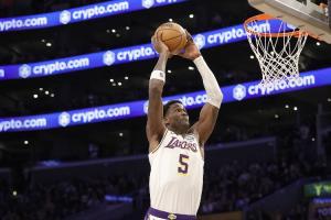 810.4万NBA记者预测：湖人中锋艾顿将履行新赛季球员选项